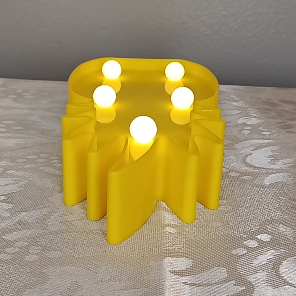 Yellow Pineapple LED Light 🍍 SMALL - Picture 12 of 14